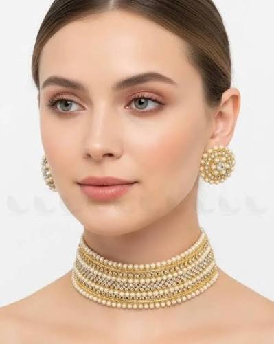 Royal Velvet & Pearl Choker Necklace